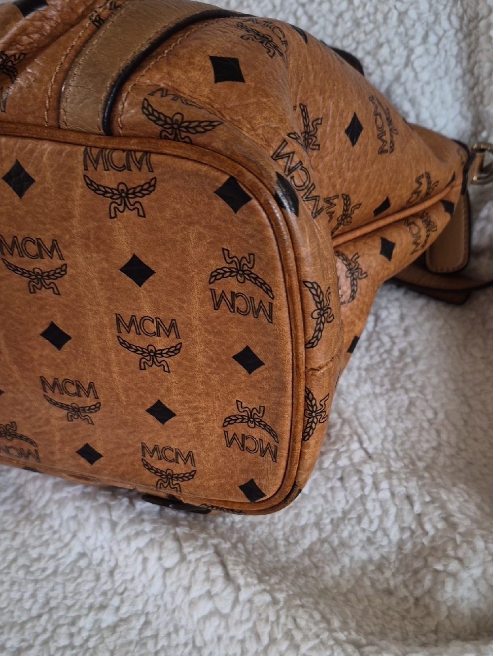 Authentic MCM Two Way Shopper - Picture 5 of 16